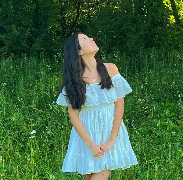 Mariana - Dating & Relationship Coach